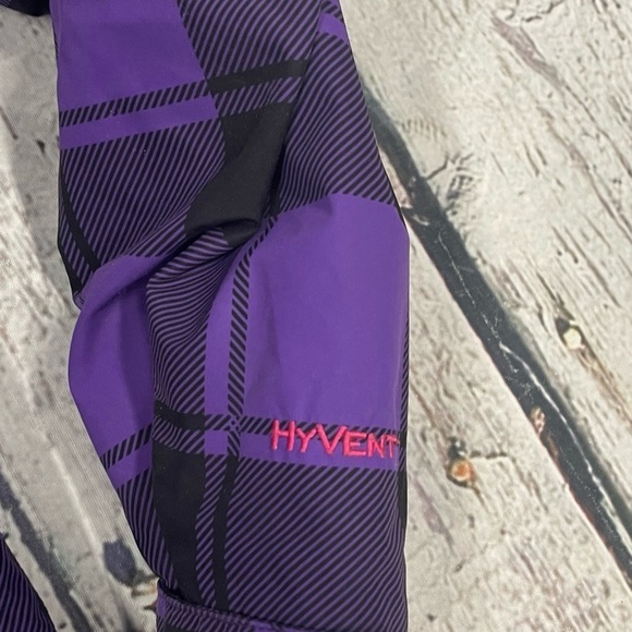 Girls The North Face Purple HyVent Shell Hooded Ski Jacket - Picture 3 of 12